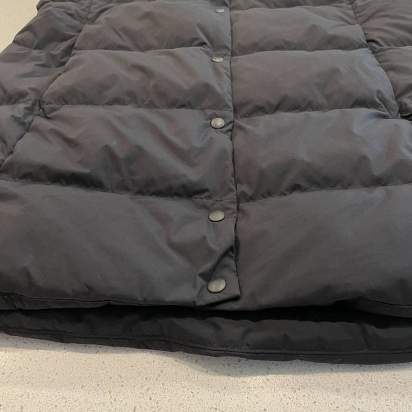 lululemon athletica Black Puffer Vest - Picture 6 of 16